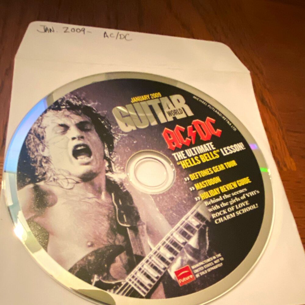 Guitar World Jan 2009 AC/DC “Hells Bells” Guitar Lesson CD-Rom Deftones Mastadon